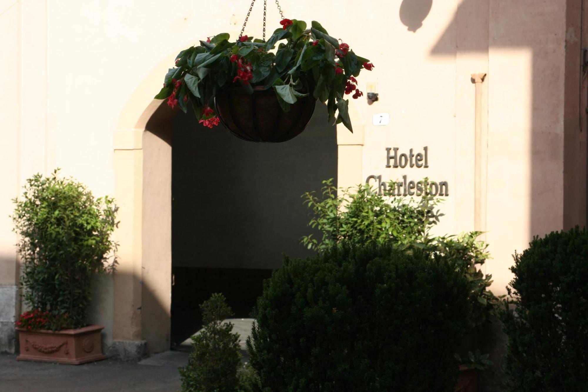 Hotel Charleston Spoleto Exteriör bild